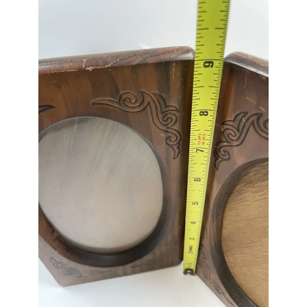 Vintage carved wood bi-fold picture frame with double oval 5x7 cut-outs